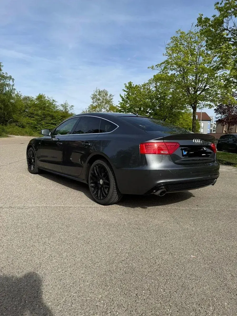 Gebraucht Audi A5 Sportback Sport 230 PS (169 kW) 2016 Grau Kleinwagen