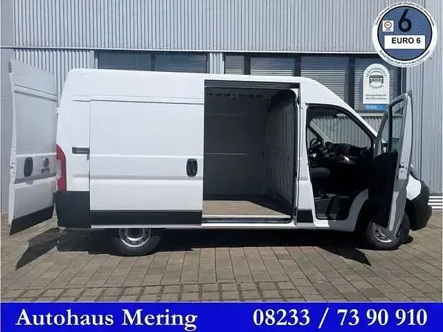 Second-hand Fiat Ducato 120 CP (88 kW) 2023 Alb Van