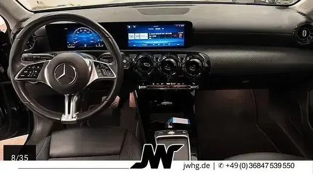 Gebraucht Mercedes A200 150 PS (110 kW) 2024 Nachtschwarz  unilack Limousine