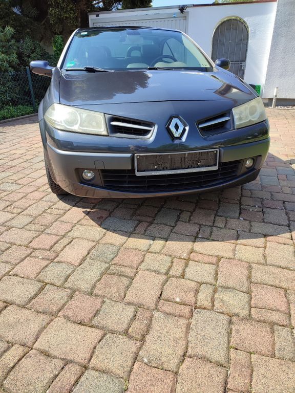 Blau Gebraucht 2009 Renault Mégane Cabriolet LIMITED Cabrio | 4.567 € (Teuer) - Bild 1/4