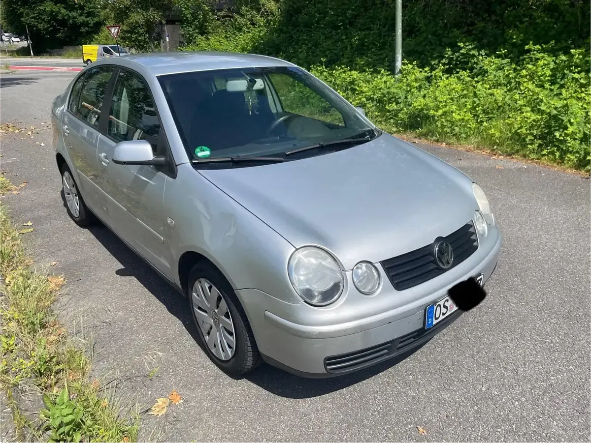 Gebraucht VW Polo 75 PS (55 kW) 2004 Grau Kleinwagen