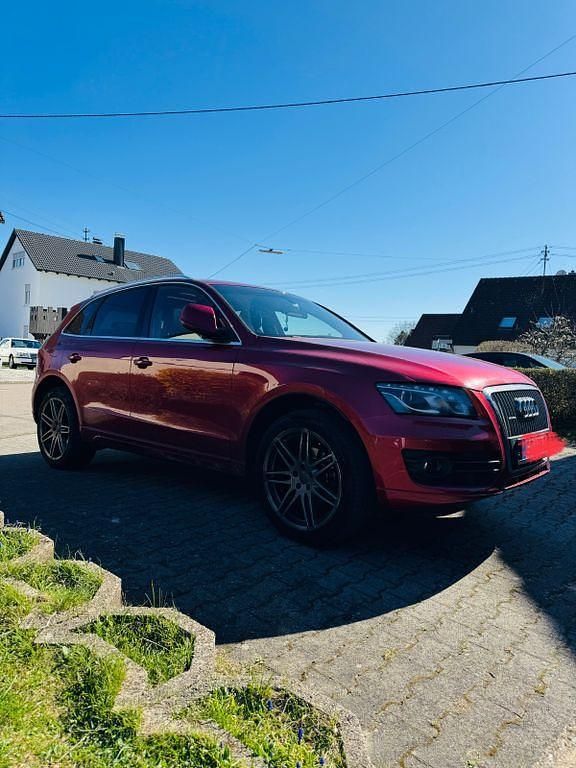 Rot Gebraucht 2009 Audi Q5 SUV | 12.200 € (Etwas zu teuer) - Bild 1/4