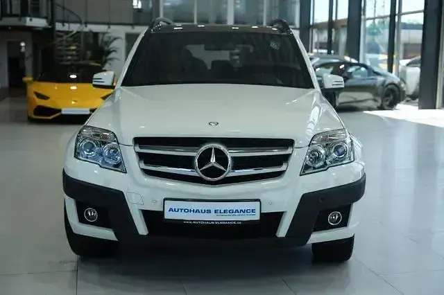 Gebraucht Mercedes GLK220 170 PS (125 kW) 2010 Calcitweiss  unilack SUV