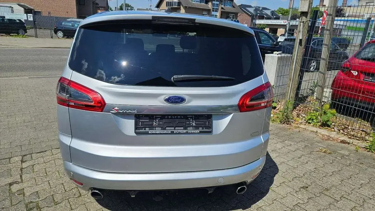 Gebraucht Ford S-MAX Titanium X 239 PS (175 kW) 2014 Silber /grau Van / Kleinbus