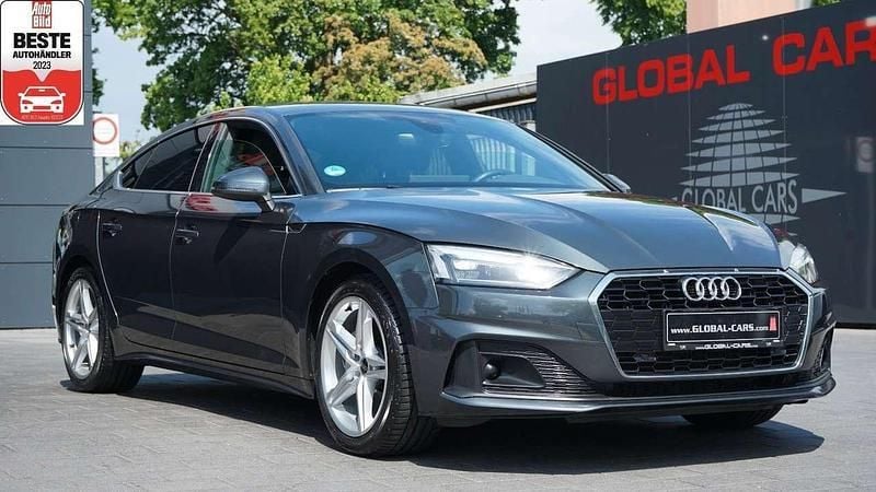 Manhattangrau metallic Gebraucht 2021 Audi A5 Sportback S-Line Limousine | 26.885 € (Superpreis) - Bild 1/4