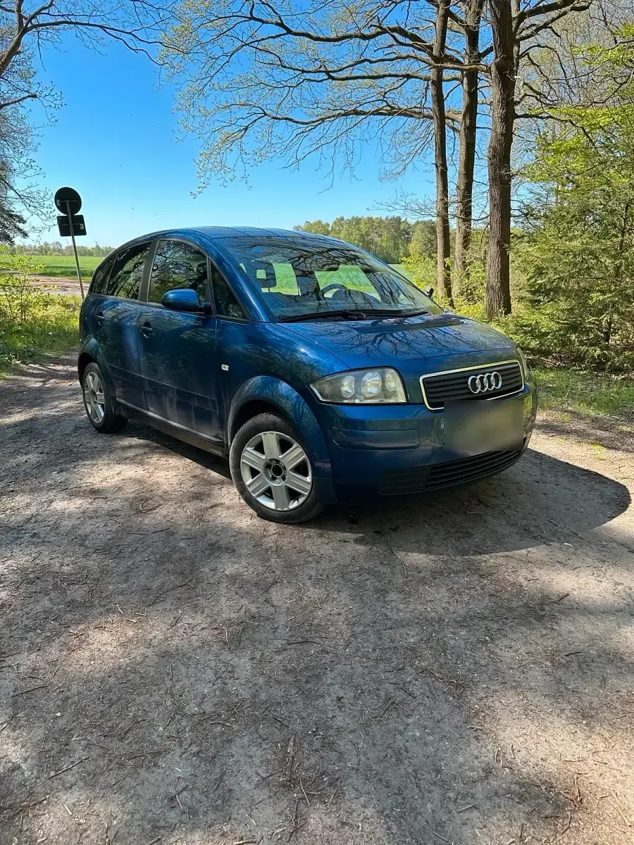 Second-hand Audi A2 75 CP (55 kW) 2005 Albastru Hatchback