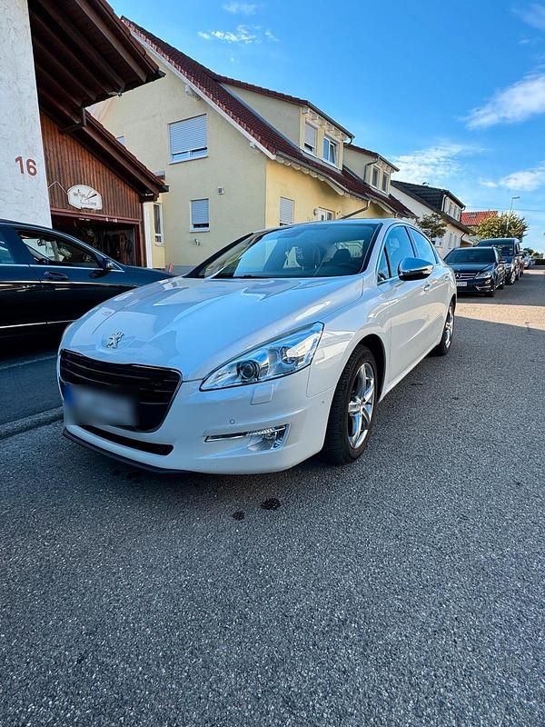 Weiß Gebraucht 2014 Peugeot 508 GT Limousine | 8.700 € (Fairer Preis) - Bild 1/4