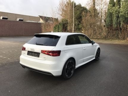 Używany Audi A3 S-Line 150 KM (110 kW) 2012 Biały Hatchback