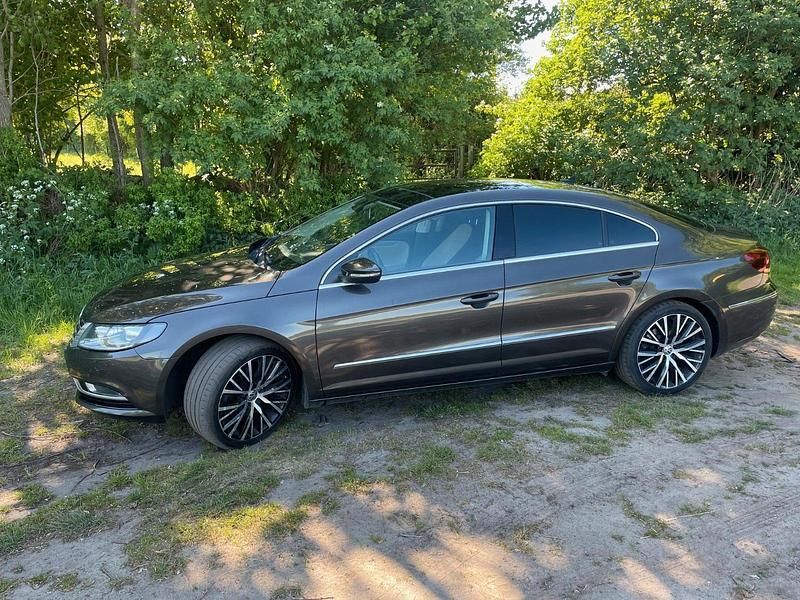Gebraucht VW CC 160 PS (117 kW) 2013 Braun Limousine