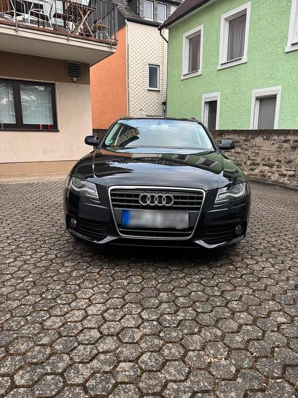 Second-hand Audi A4 170 CP (125 kW) 2011 Negru Break