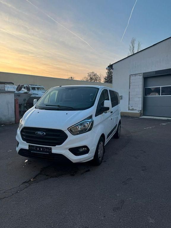 Gebraucht Ford Transit Custom 105 PS (77 kW) 2018 Weiß Van / Kleinbus