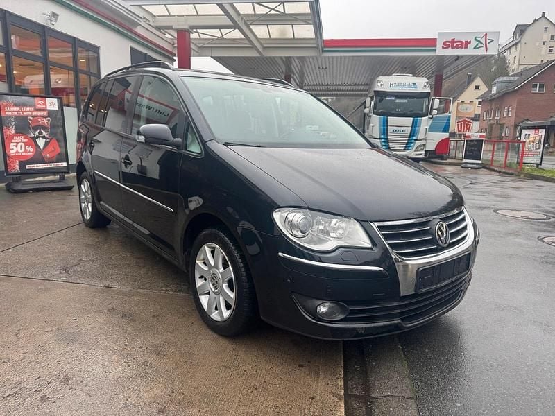 Schwarz Gebraucht 2010 VW Touran Van / Kleinbus | 3.300 € (Superpreis) - Bild 1/4