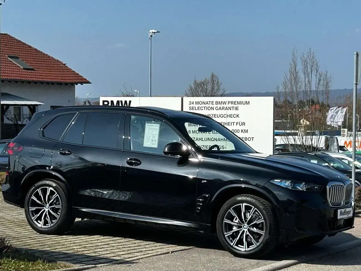 Gebraucht BMW X5 M Sport 381 PS (280 kW) 2025 Schwarz SUV
