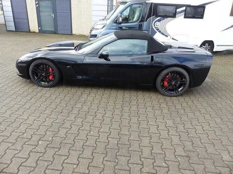 Second-hand Corvette C6 557 CP (409 kW) 2005 Negru Cabrio