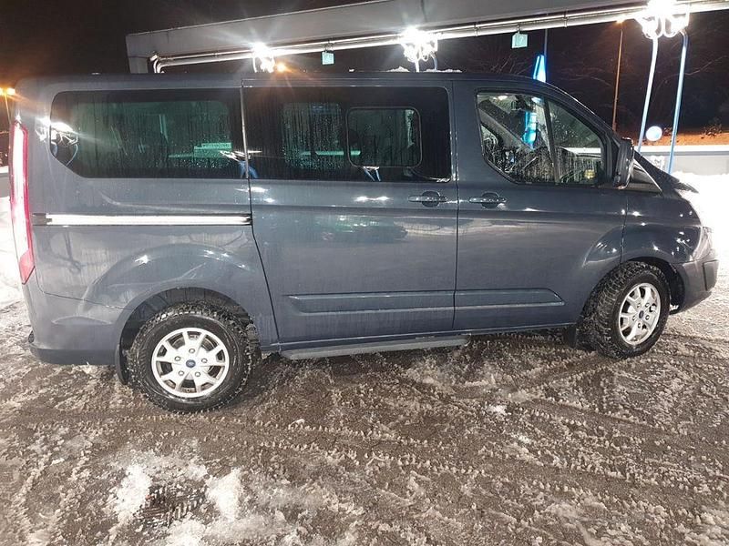 Gebraucht Ford Tourneo 155 PS (114 kW) 2013 Grau Van / Kleinbus