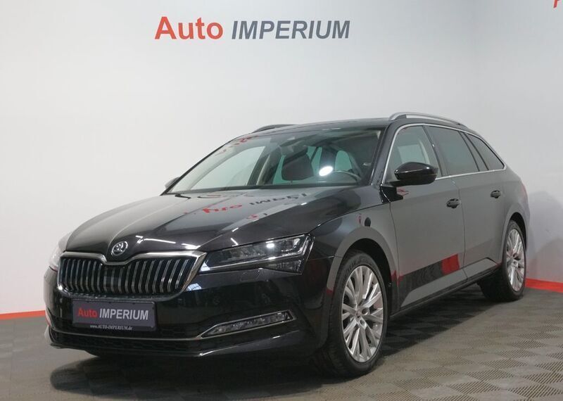 Schwarzmagic perleffekt Gebraucht 2022 Skoda Superb Style Kombi | 29.990 € (Fairer Preis) - Bild 1/4
