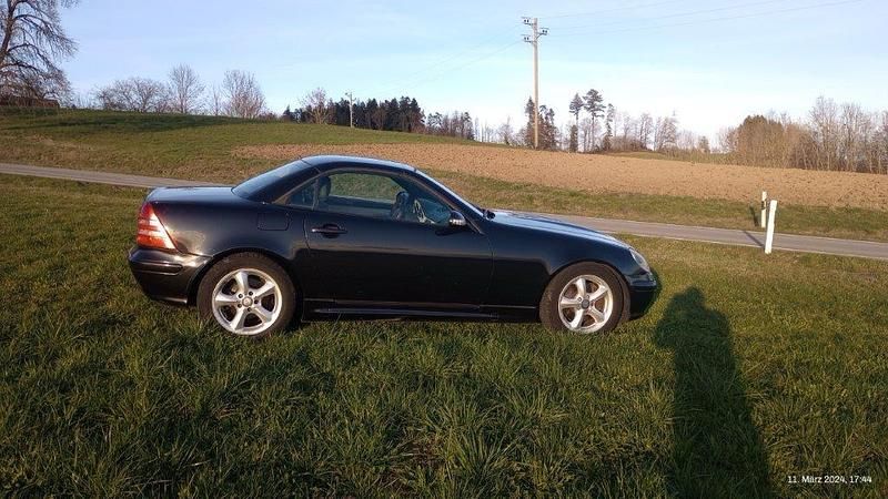 Gebraucht Mercedes SLK320 Edition 230 PS (169 kW) 2001 Schwarz Cabrio