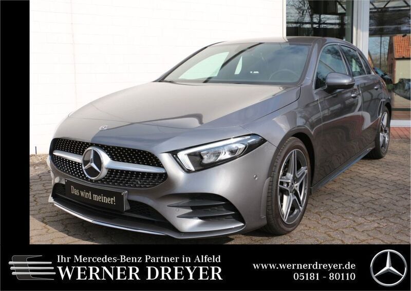 Grau Gebraucht 2019 Mercedes A180 Business Limousine | 25.890 € (Teuer) - Bild 1/4