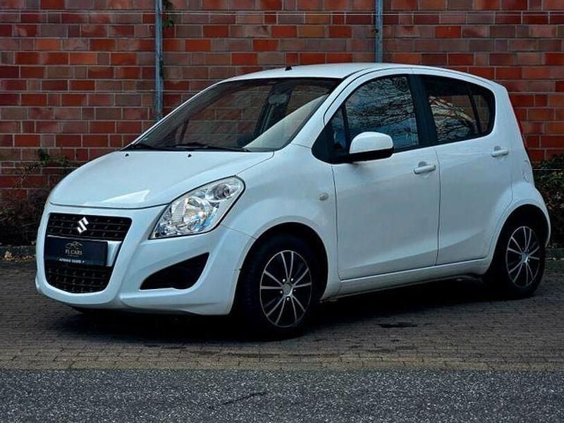 Usado Suzuki Splash Basic 68 HP (50 kW) 2014 Branco Citadino