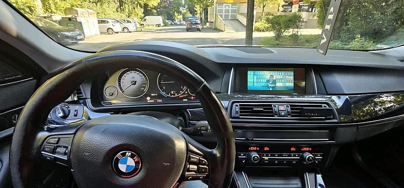 Gebraucht BMW 520 190 PS (139 kW) 2015 Schwarz Kombi