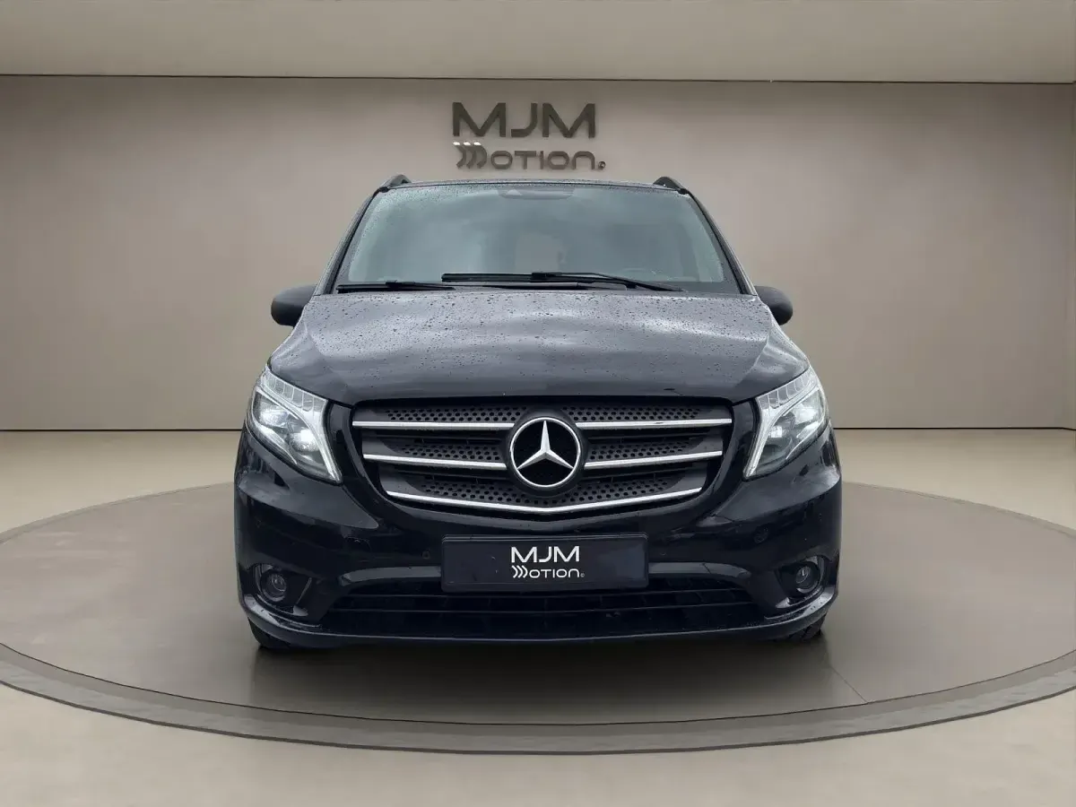 Gebraucht Mercedes Vito 190 PS (139 kW) 2017 Schwarz Van