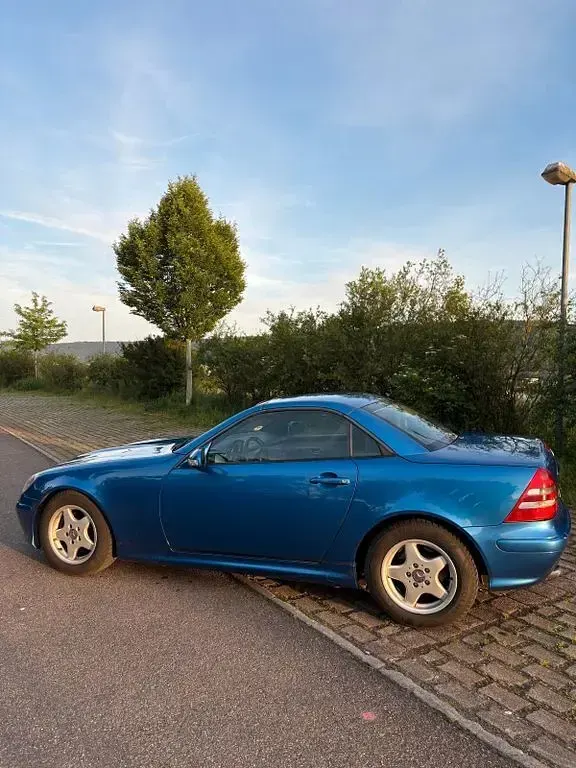Gebraucht Mercedes SLK200 163 PS (119 kW) 2000 Blau Cabrio
