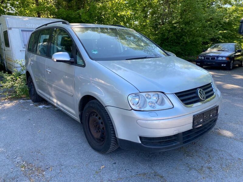 Silber Gebraucht 2003 VW Touran Trendline Van / Kleinbus | 1.199 € (Superpreis) - Bild 1/4