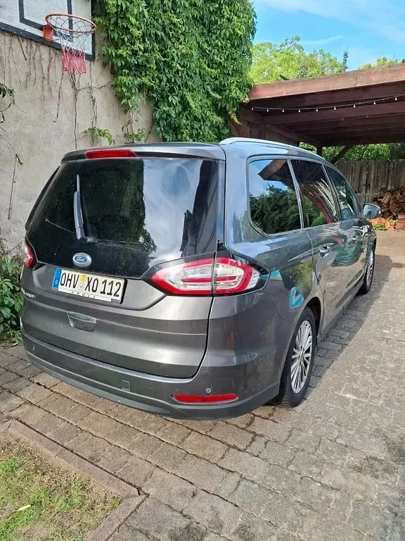 Gebraucht Ford Galaxy Titanium 150 PS (110 kW) 2015 Grau Van / Kleinbus