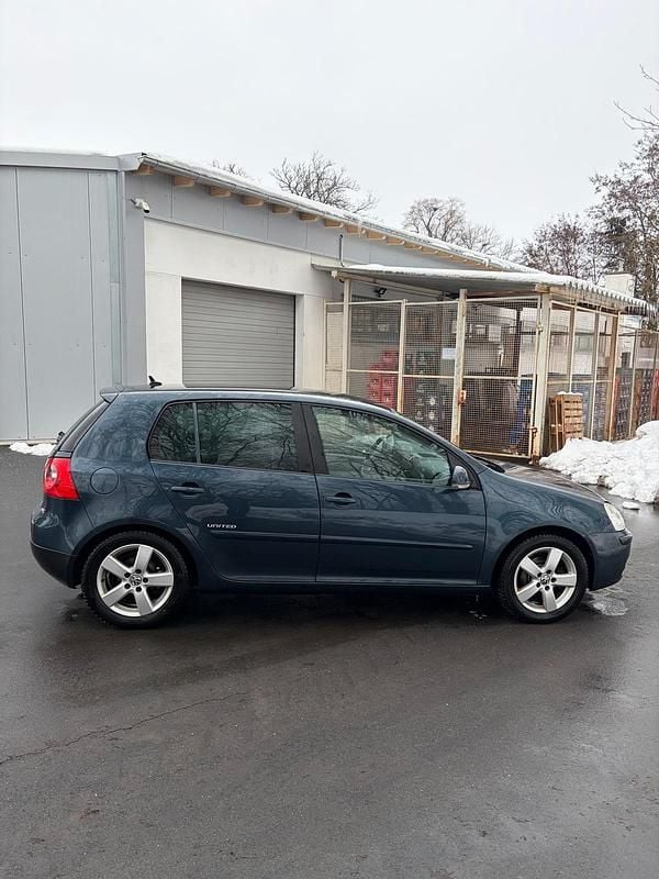 Blau Gebraucht 2008 VW Golf V United Kleinwagen | 1.200 € (Fairer Preis) - Bild 1/4