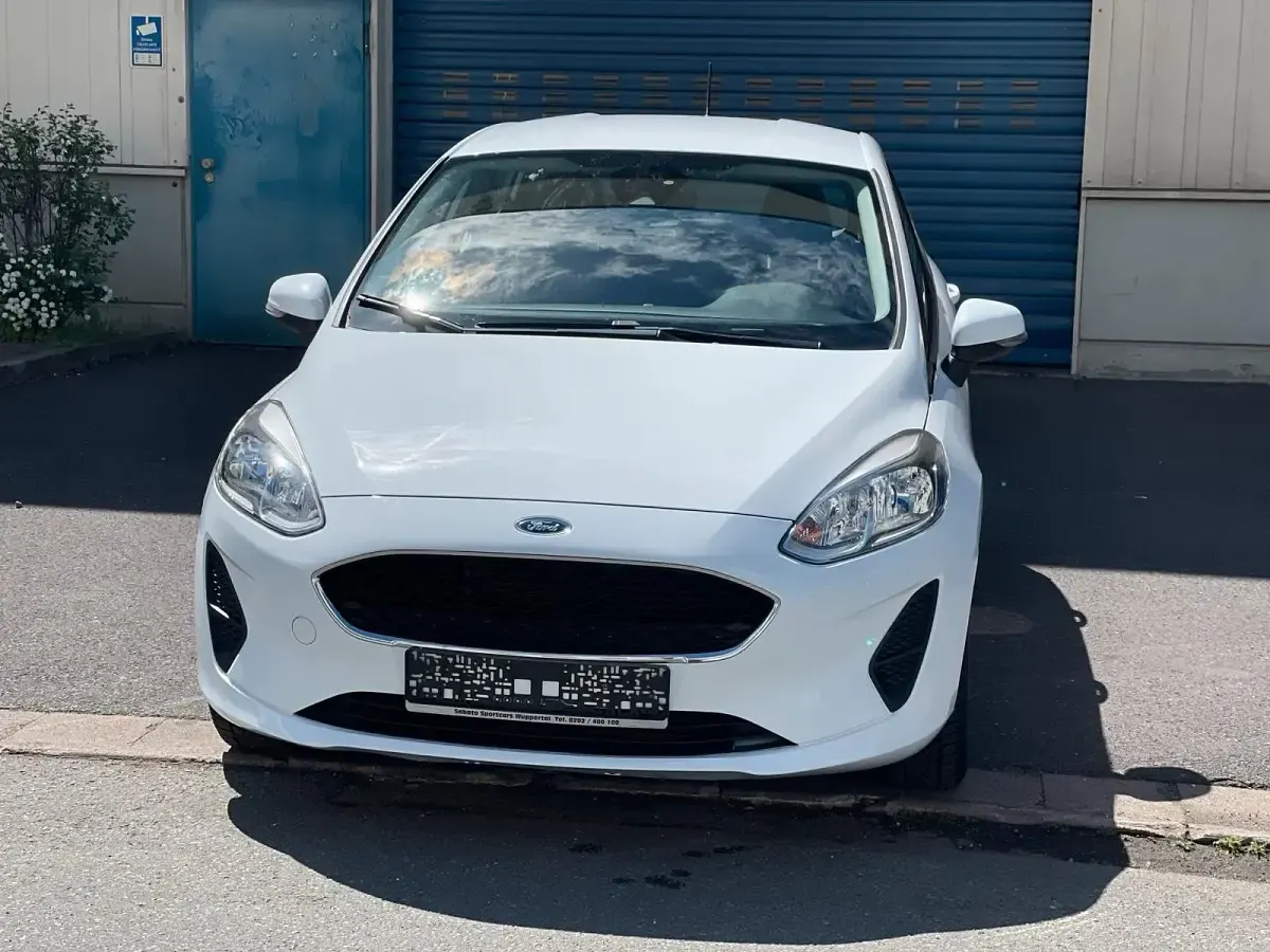 Usata Ford Fiesta 71 CV (52 kW) 2019 Bianco Utilitaria
