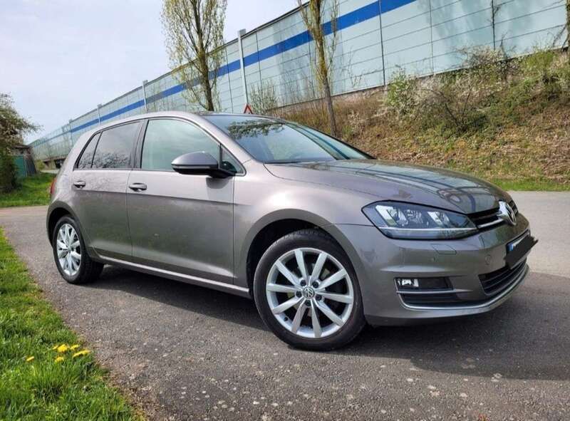 Schwarz Gebraucht 2014 VW Golf VII Highline Kleinwagen | 11.500 € (Fairer Preis) - Bild 1/4