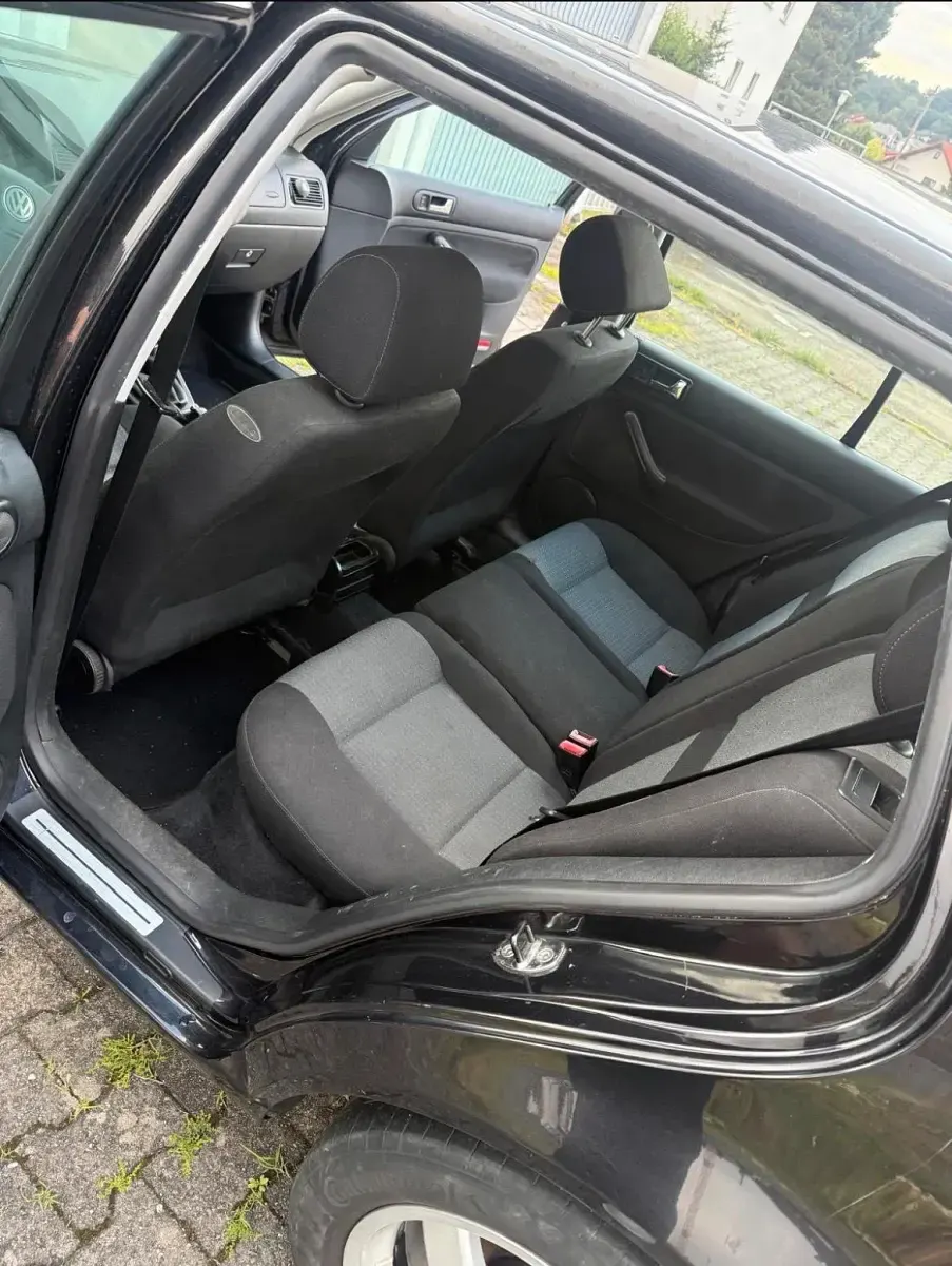 Gebraucht VW Golf IV 2003 Schwarz Kleinwagen