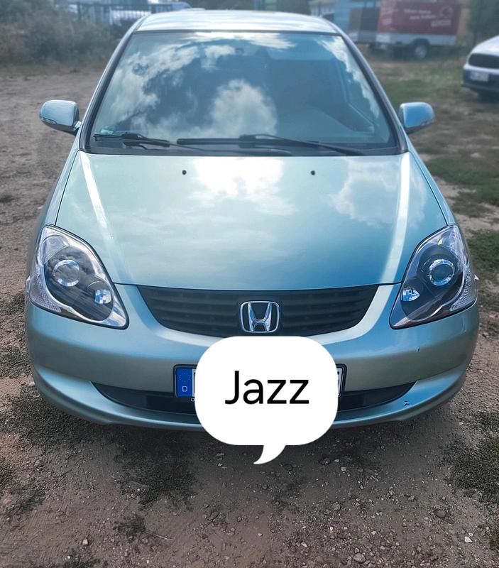 Grün Gebraucht 2004 Honda Civic Kleinwagen | 1.499 € (Fairer Preis) - Bild 1/4