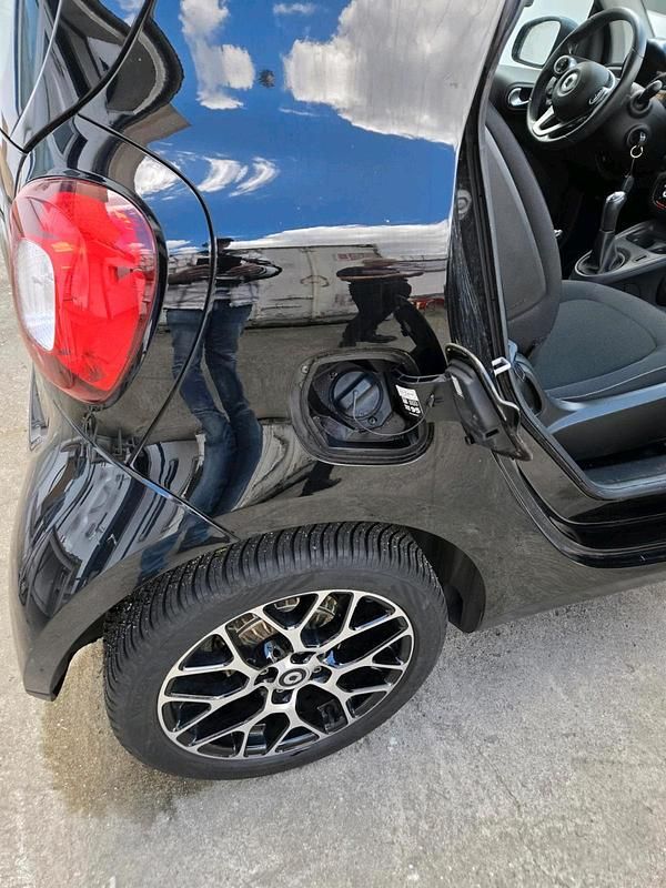 Gebraucht Smart ForTwo Coupé 73 PS (53 kW) 2019 Schwarz Coupé