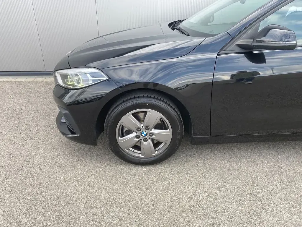 Gebraucht BMW 116 Advantage 116 PS (85 kW) 2021 Schwarz Kleinwagen