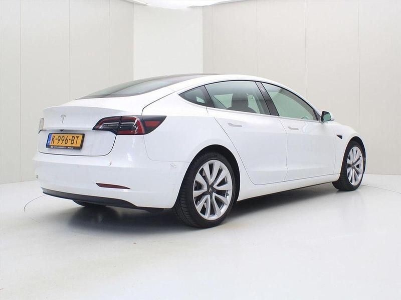 Gebraucht Tesla Model 3 Standard Range 225 kW (306 PS) 2020 Weiß Limousine