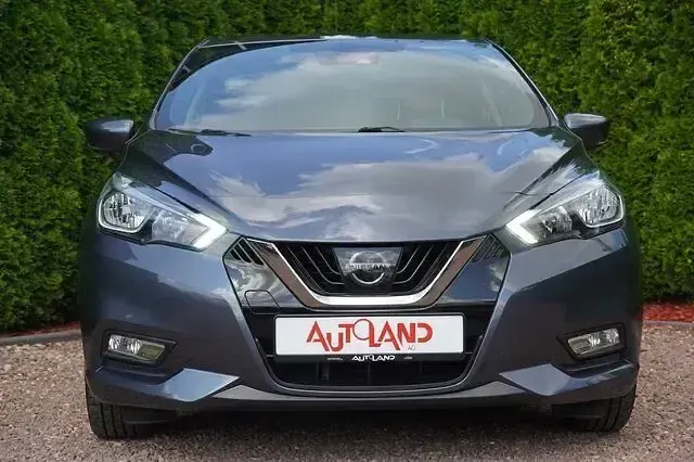 Gebraucht Nissan Micra Tekna 90 PS (66 kW) 2018 Grau Kleinwagen