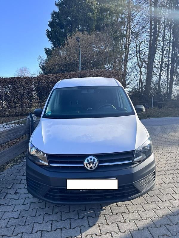 Gebraucht VW Caddy Maxi Conceptline 102 PS (75 kW) 2018 Weiß Van / Kleinbus