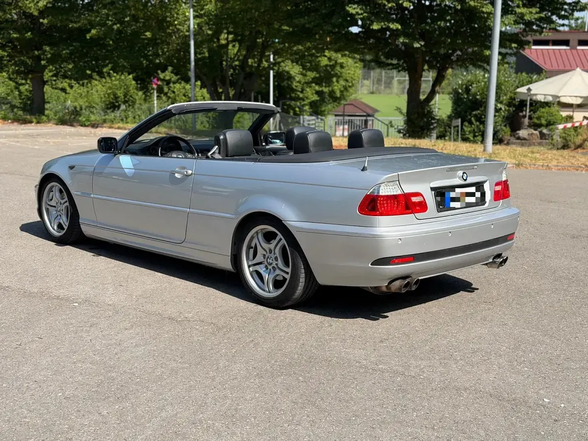Gebraucht BMW 318 Cabriolet M Sport 143 PS (105 kW) 2003 Silber Cabrio