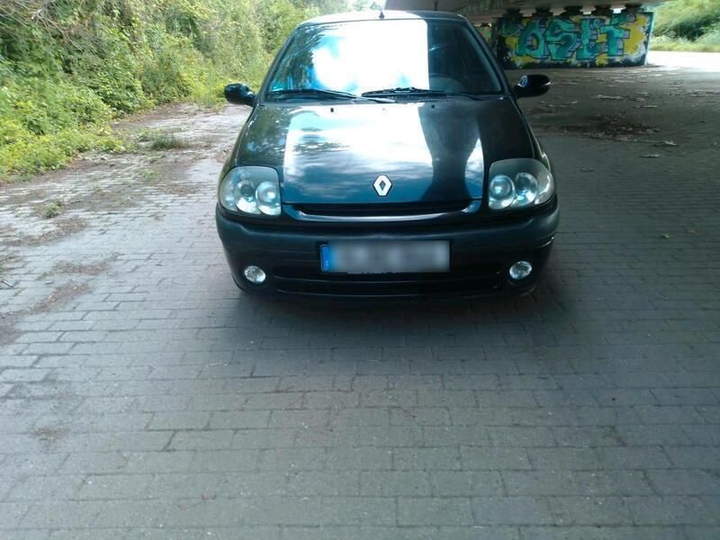 Schwarz Gebraucht 2001 Renault Clio II Kleinwagen | 1.100 € (Fairer Preis) - Bild 1/4