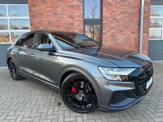 Gebraucht Audi Q8 S-Line 286 PS (210 kW) 2020 Grau SUV