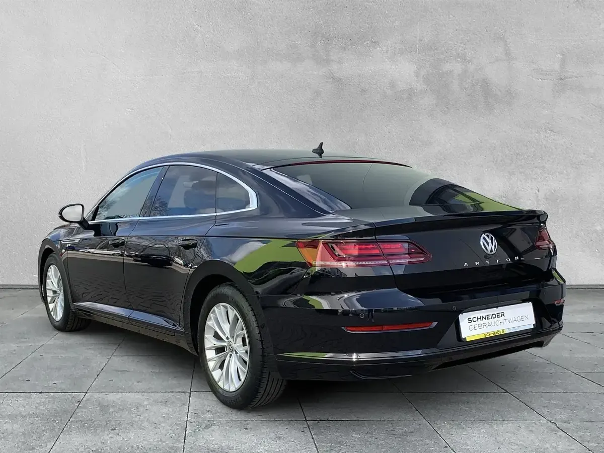 Gebraucht VW Arteon Elegance 150 PS (110 kW) 2018 Schwarz Kleinwagen