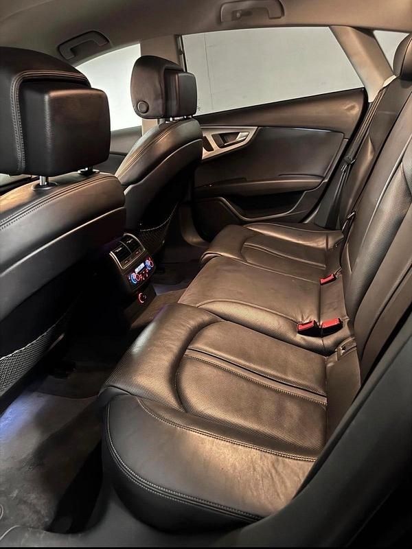 Gebraucht Audi A7 S-Line 310 PS (228 kW) 2011 Grau Kleinwagen