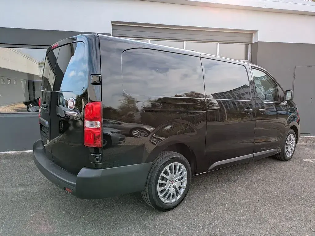 Gebraucht Fiat Scudo 144 PS (105 kW) 2022 Schwarz Van