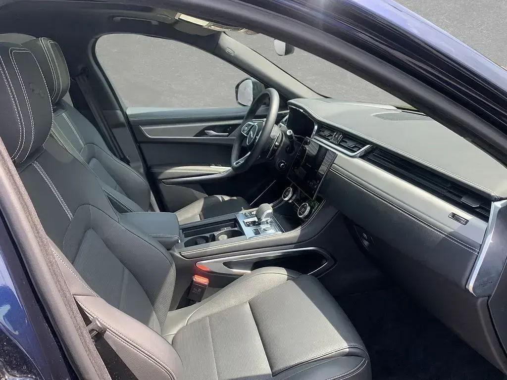 Gebraucht Jaguar F-Pace R-Dynamic 304 PS (223 kW) 2024 Blau SUV