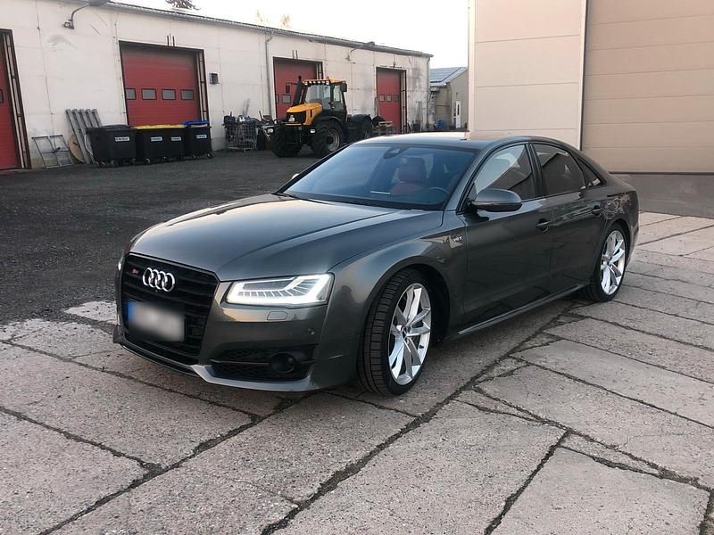 Gebraucht Audi S8 plus Exclusive 605 PS (444 kW) 2017 Grau Limousine