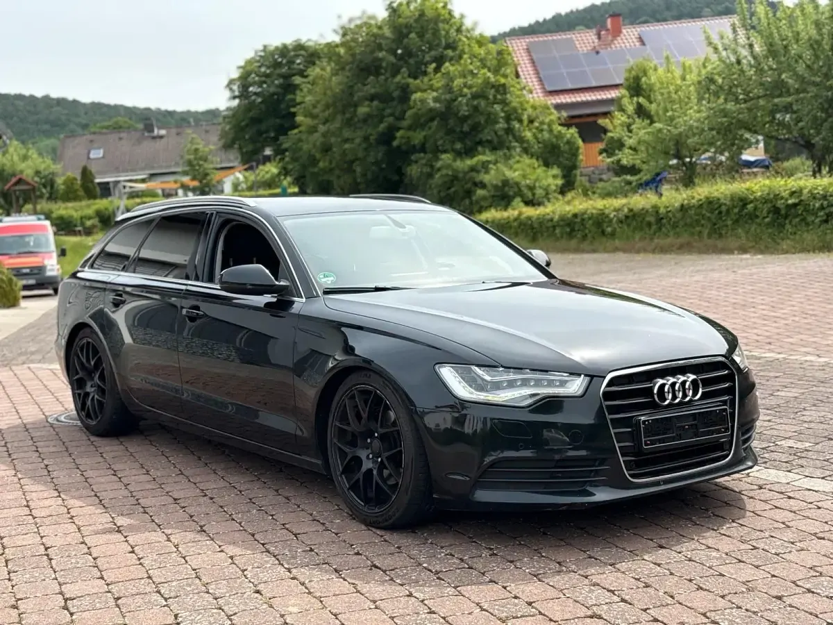 Gebraucht Audi A6 204 PS (150 kW) 2012 Schwarz Kombi