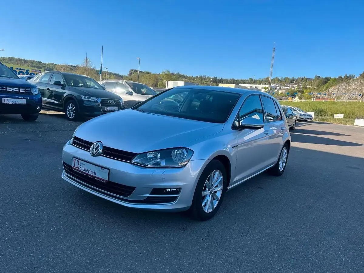 Gebraucht VW Golf VII LOUNGE 125 PS (91 kW) 2015 Silber Limousine