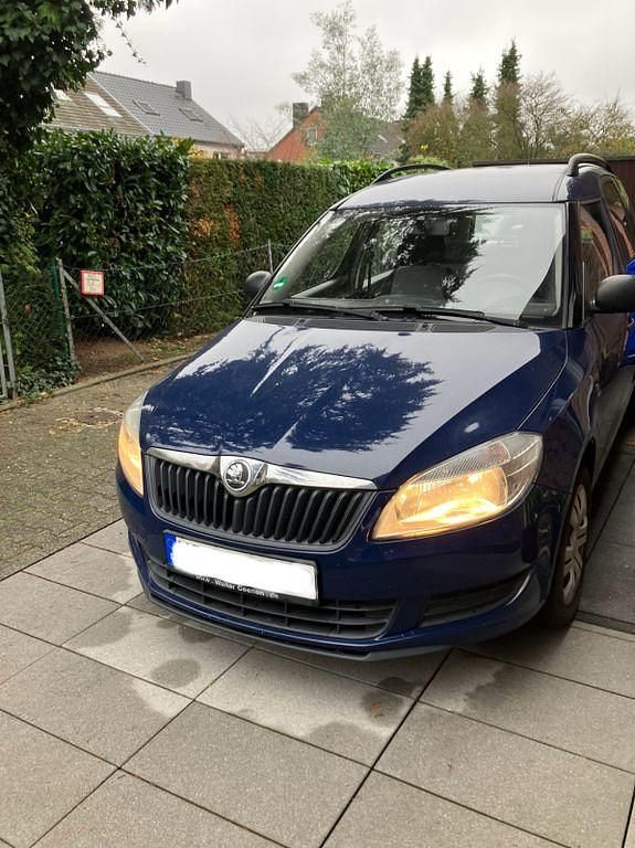 Blau Gebraucht 2014 Skoda Roomster Active Van / Kleinbus | 2.799 € (Fairer Preis) - Bild 1/4
