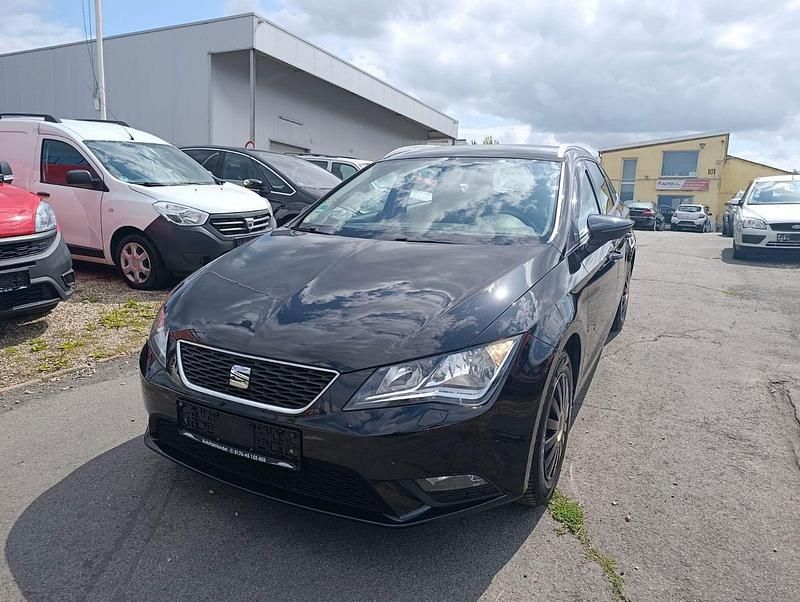 Schwarz Gebraucht 2014 Seat Leon ST Style Kombi | 5.490 € (Guter Preis) - Bild 1/4